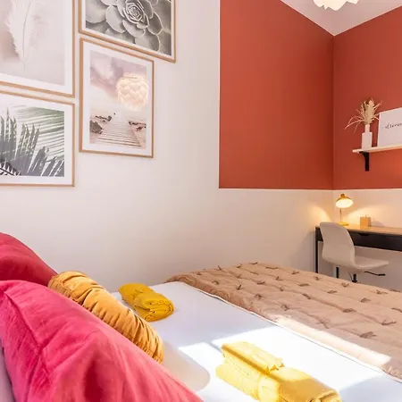 Apartamento Renting - Bavastro - Luxurious Loft - 2 Bedroom - Ac - Balcony - Trendy Neighborhood