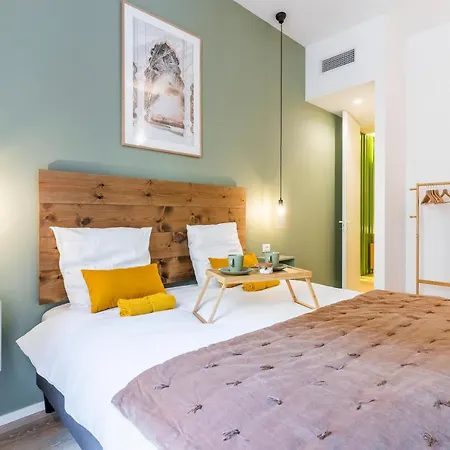 Apartamento Renting - Bavastro - Luxurious Loft - 2 Bedroom - Ac - Balcony - Trendy Neighborhood *