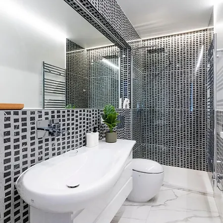 Apartamento Renting - Bavastro - Luxurious Loft - 2 Bedroom - Ac - Balcony - Trendy Neighborhood *
