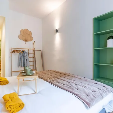 Renting - Bavastro - Luxurious Loft - 2 Bedroom - Ac - Balcony - Trendy Neighborhood Daire